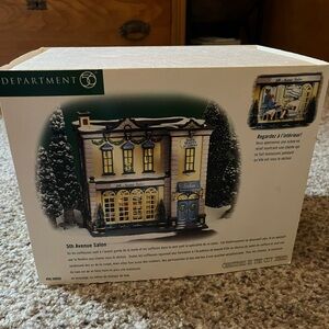 Department 56 5th Ave Salon